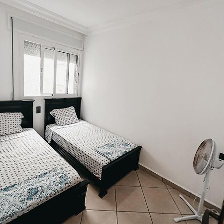 Enjoy Your Vacation Here, 1 Min To The Beach, Only For Families !! Martil Exterior photo