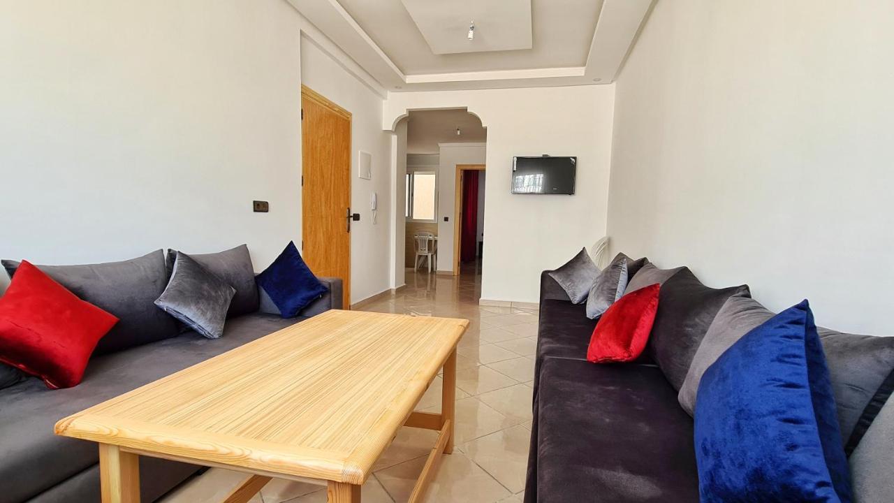 Enjoy Your Vacation Here, 1 Min To The Beach, Only For Families !! Martil Exterior photo