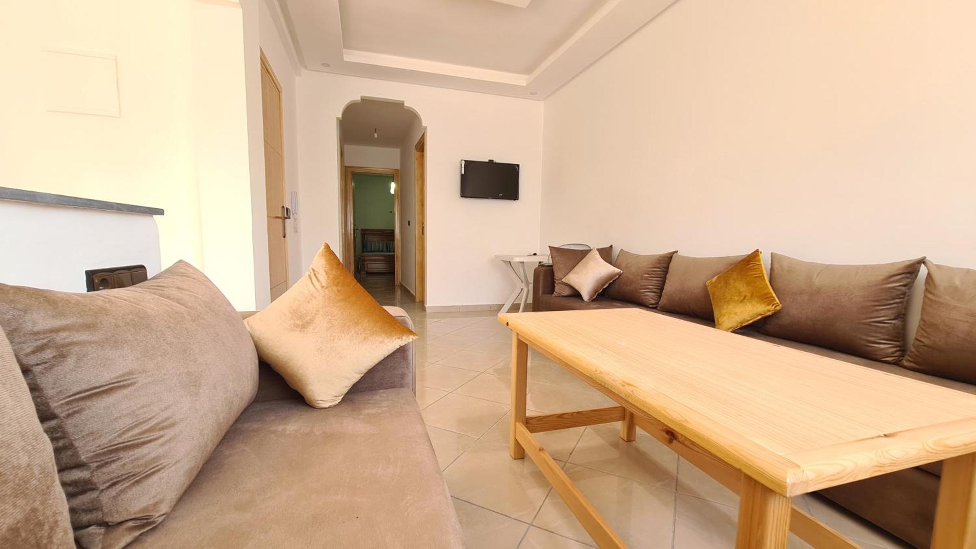 Enjoy Your Vacation Here, 1 Min To The Beach, Only For Families !! Martil Room photo