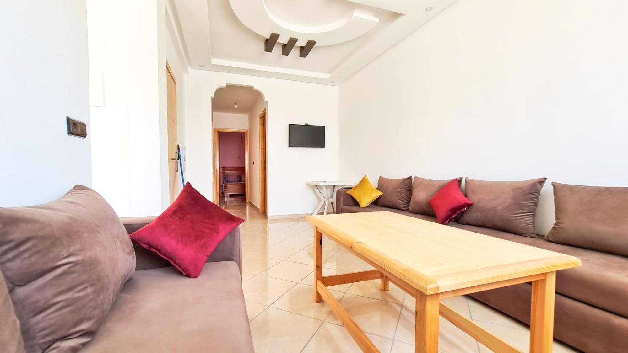 Enjoy Your Vacation Here, 1 Min To The Beach, Only For Families !! Martil Room photo